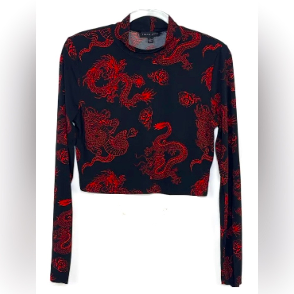 Faded Rose Black and Red Dragon Print Long Sleeve Crop Top - Size Large